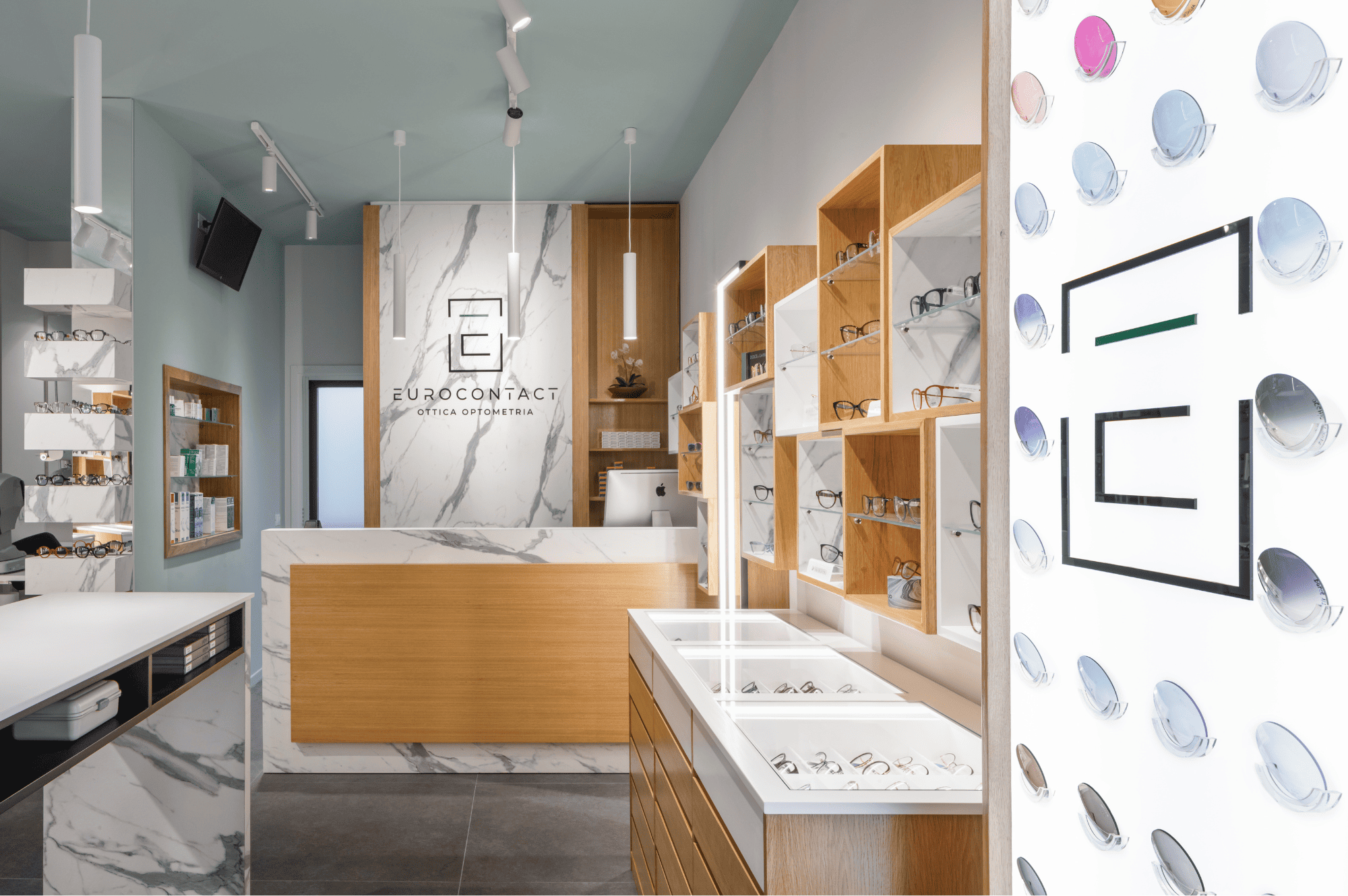 Restyling e Rinnovo Immagine Negozio Ottica a Roma Progetto PiùStore