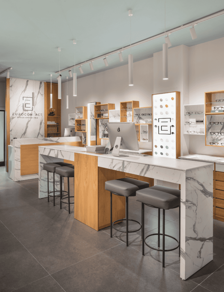 Restyling e Rinnovo Immagine Negozio Ottica a Roma Progetto PiùStore