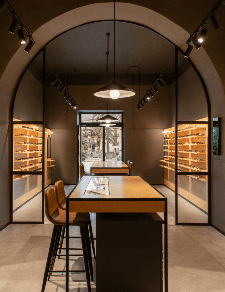 Design Moderno Negozio di Ottica Centro Storico Progetto PiùStore