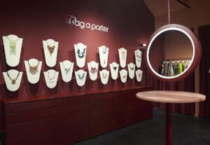 Allestimento negozio di accessori moda