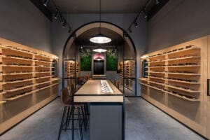 Negozio di ottica in stile minimalista